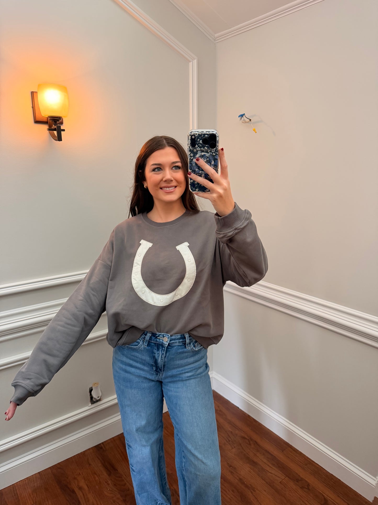 Lucky horseshoe pullover