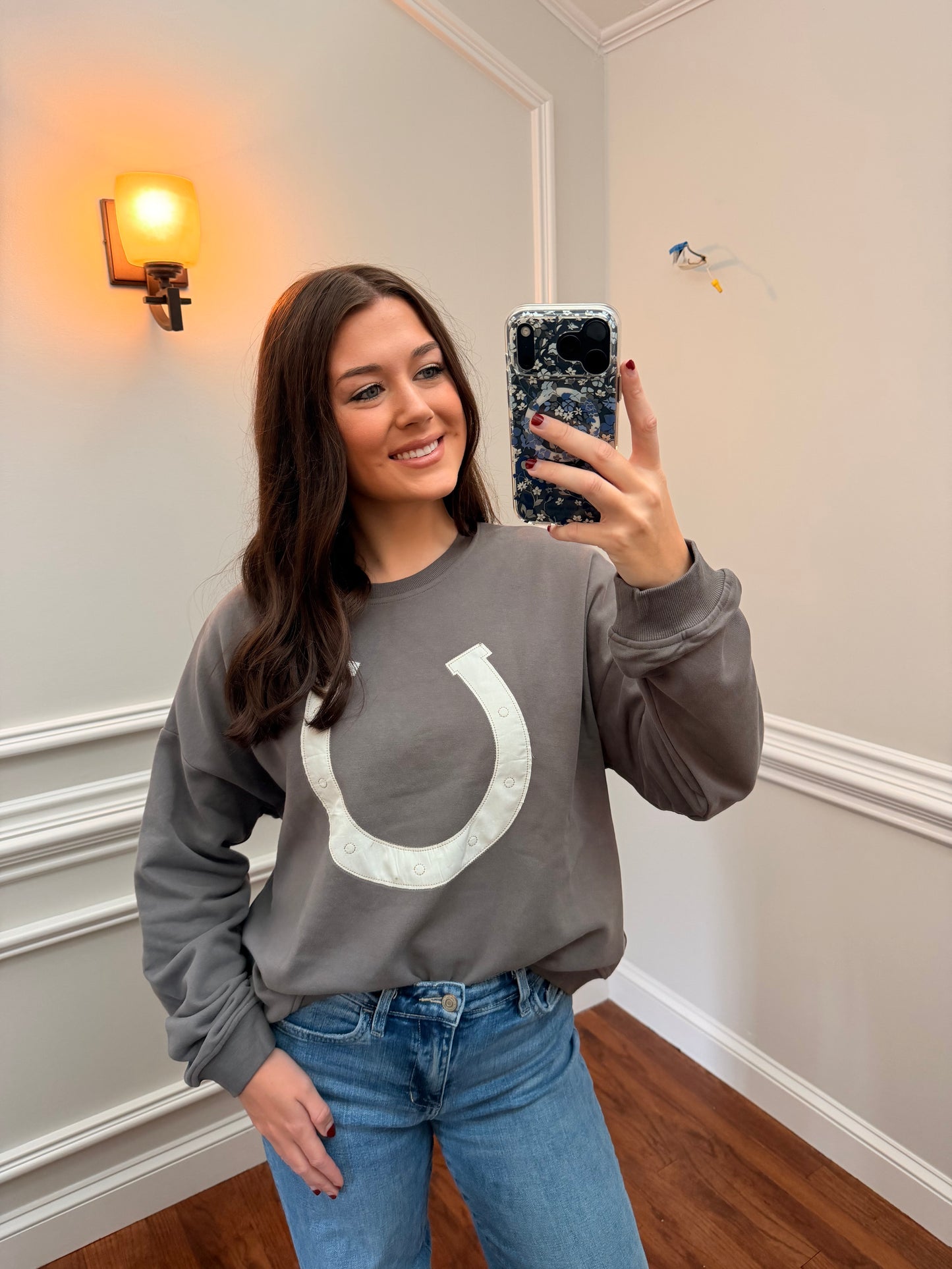 Lucky horseshoe pullover